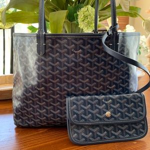 Goyard St. Louis Tote Bag…
